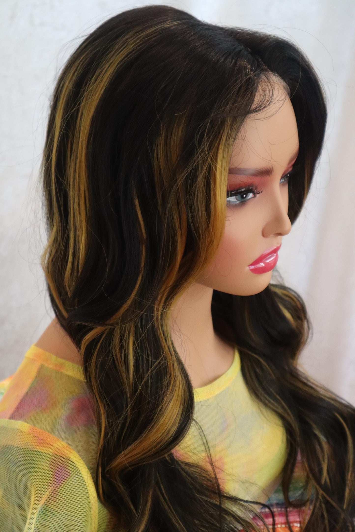 Romantic Dark Brown Wavy Lace Front Wig with Yellow Highlights – 26 Inches of Natural Elegance