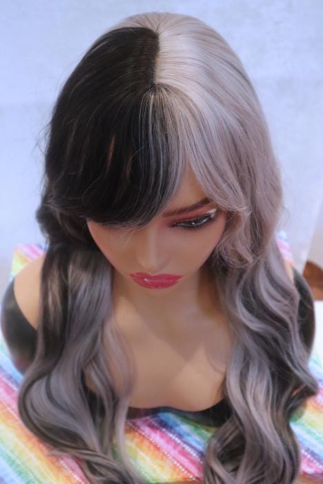 Sleek Black & Gray Highlights Split Wavy Wig with Bangs – 24" Long Two-Tone Elegance