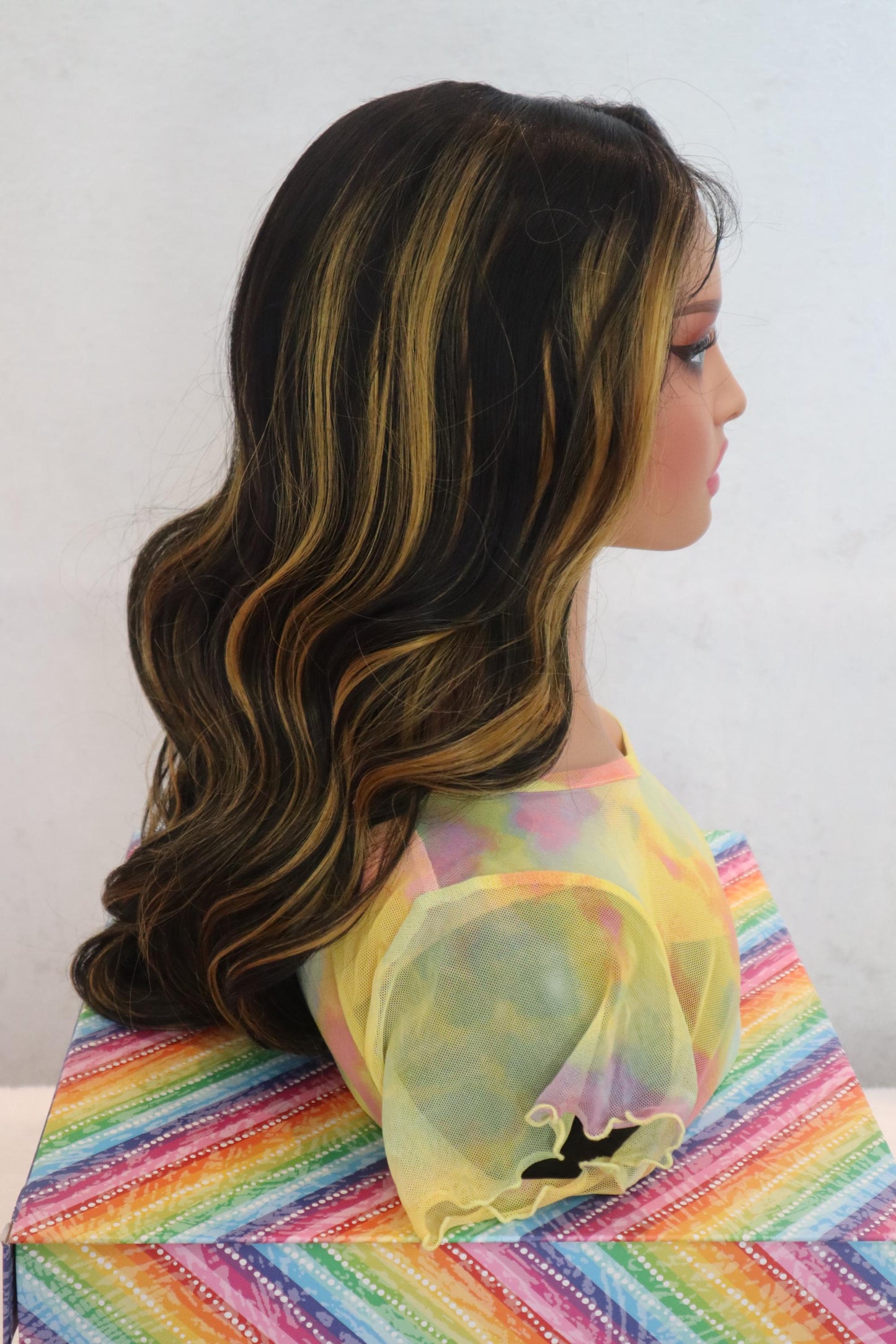 Romantic Dark Brown Wavy Lace Front Wig with Yellow Highlights – 26 Inches of Natural Elegance