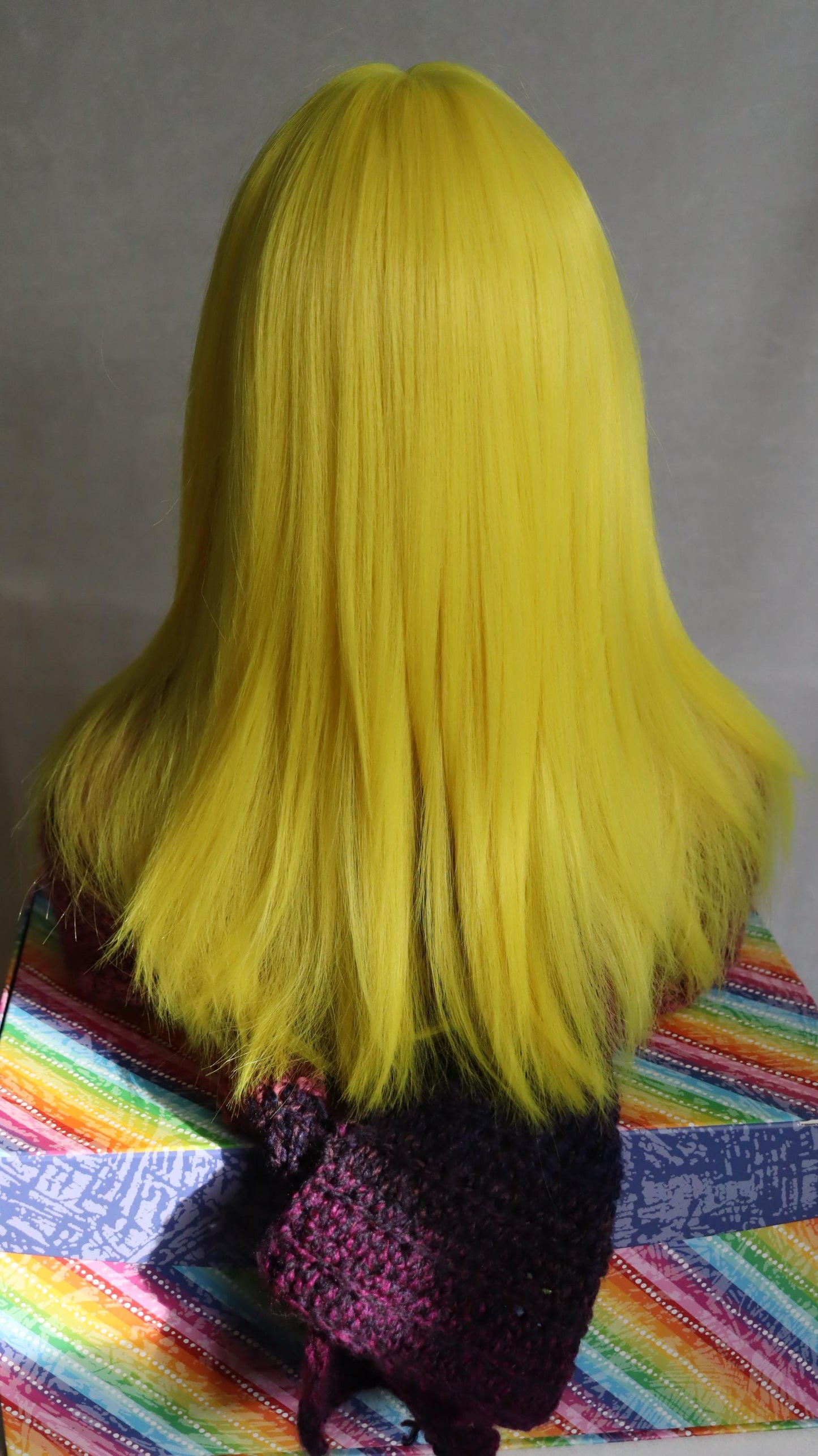 Cartoon Sunshine Colored 18" Bright Yellow Layered Retro Wig – Straight, Glueless Cap with Bangs, Perfect for Cosplay & Festivals