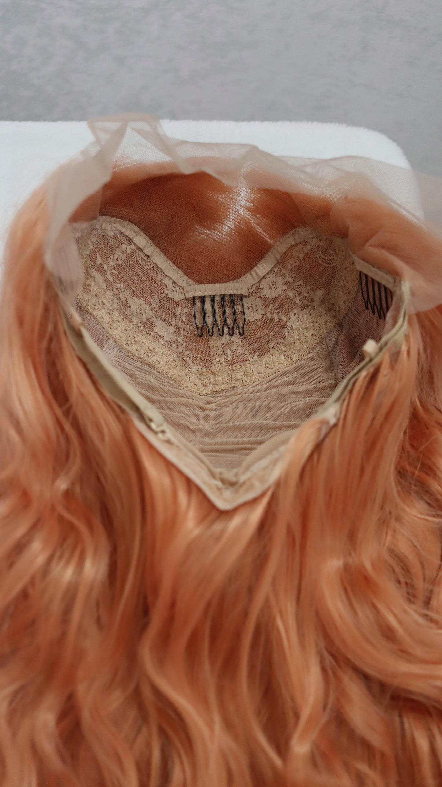 Peach Glow Loose Wave Wig – 12-Inch Lightweight Front Lace Wig | Everyday Glueless Style